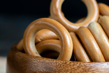 a large amount of traditional snacks round cracknel