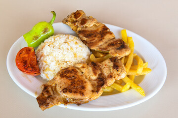 Chicken wings barbeque in a dish with BBQ grill sauce . Izgara tavuk kelebek sis kanat. Tavuk sis, gogus.