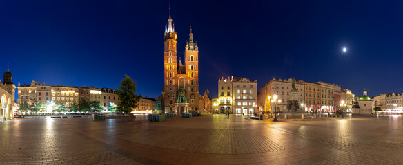 Krakow. St. Mary's Church and market square at dawn.