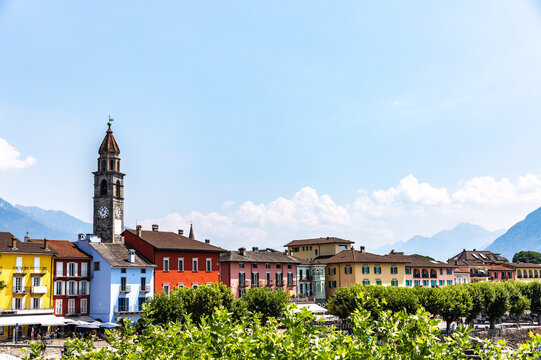 Ascona 이미지 – 찾아보기 3,753 스톡 사진, 벡터 및 비디오 | Adobe Stock