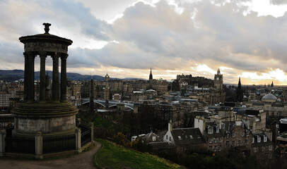 A dusk view of the Scottish capital city of Edinburgh