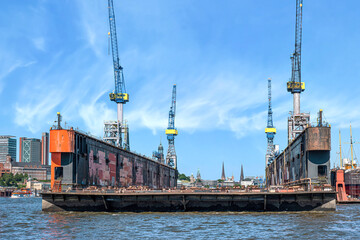 Trockendock im Hamburger Hafen