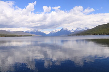 Fototapeta na wymiar Glacier National Park Lake and Mountain View