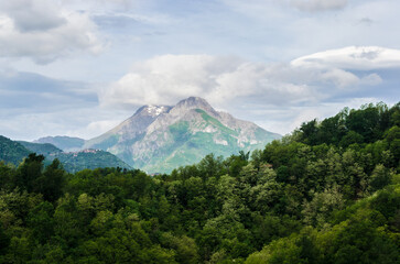 La Pania secca, cima delle alpi apuane, vista dalla Via del Volto Santo, cammino che parte da...