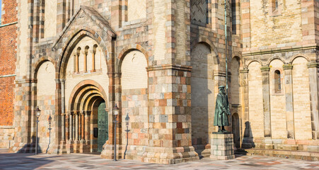Obraz premium Colorful front of the historic Domkirke cathedral in Ribe