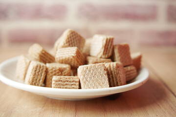 cube share wafer on plate on table 
