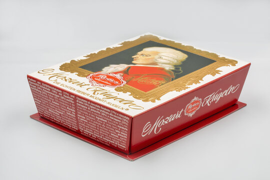 Mozart Kugeln Traditional Sweets Box Closeup On White.