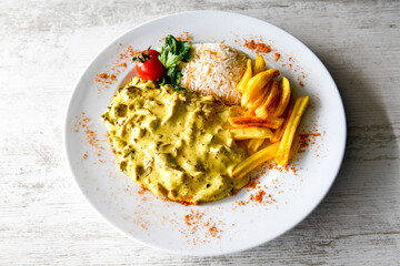 Sauteed chicken with carrots and peas ( Turkish ; Tavuk Sote ) Kori soslu, Kremali Mantarli, Aci soslu Meksika usulu tavuk. Tavuksote.