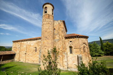 Fototapeta na wymiar Colegiata románica de San Martín de Elines (siglo XII). Cantabria, España.