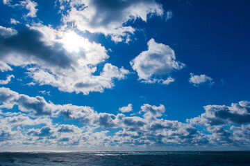 Fototapeta na wymiar 海と空の風景