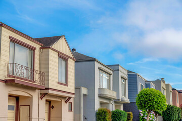 Fototapeta na wymiar Houses with window railings in the suburbs of San Francisco, California