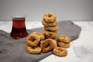 sesame shortbread bagel. candle bagels.