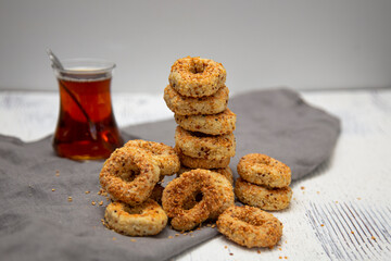 sesame shortbread bagel. candle bagels.
