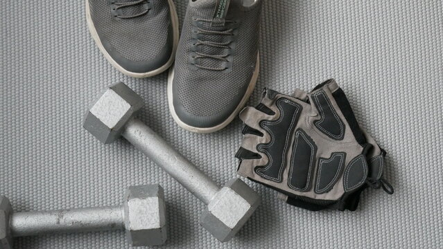 Work out gear in gray