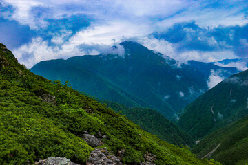 Fototapeta premium 南アルプス 兎岳から 奥赤石沢越しの赤石岳