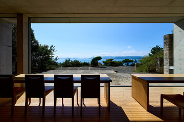 地中美術館内のカフェ