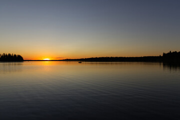 Fototapeta na wymiar Sunset at Astotin Lake in Elk Island National Park