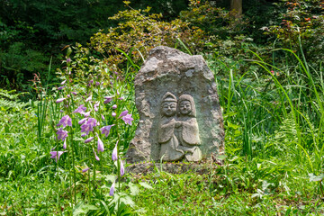 夫婦地蔵とトンボ © Snoopy walk