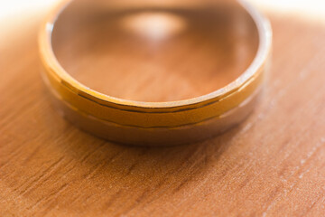 wedding ring macro
