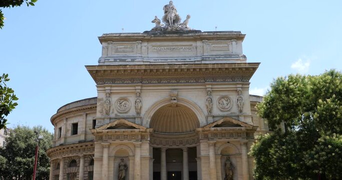Roman Aquarium entrance forepart with a niche arch. Rome, Italy.
