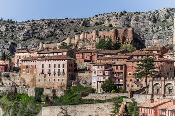 Fototapeta na wymiar old medieval buildings, narrow streets in the small mountain town of Albarracin