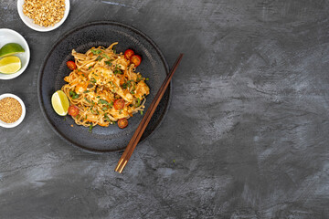 Thai Noodles with Chicken