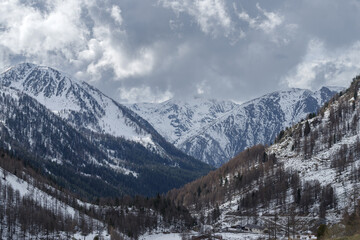 Fototapeta na wymiar Scenic view of snowcapped mountains, Alpes Maritimes, Isola 2000 Ski resort, France