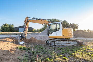 Baustelle mit Schaufelbagger