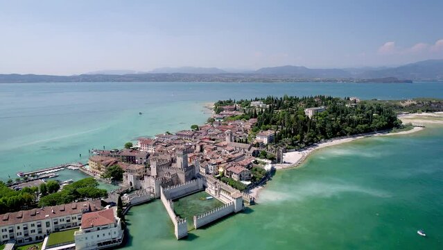 Aerial of Sirmione at Lake Garda (Provinz Brescia, Region Lombardei) Italy