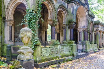 Decorative historic family tombs in the old Jewish cemetery in Wrocław. - obrazy, fototapety, plakaty