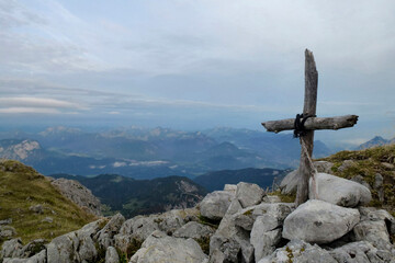Memorial cross at Hackenkopfe mountains, Wilder Kaiser, Tyrol, Austria