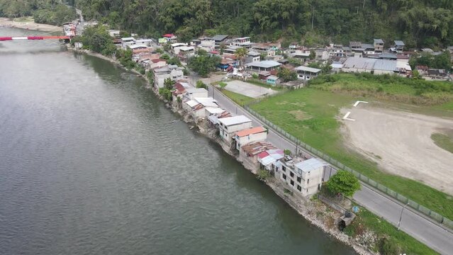 PUENTE CORPAC UBICADO EN LA CIUDAD DE TINGO MARIA SECTOR CASTILLO GRANDE