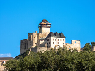 Fototapeta na wymiar historic castle in slovakia