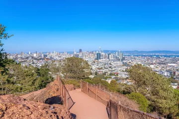 Gartenposter Overloooking view from Corona Heights Park of downtown San Francisco, California © Jason