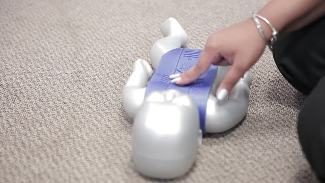 Staff training for CPR first aid with the AED.