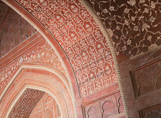 Internal area of ​​the Taj Mahal