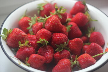 bowl of strawberries