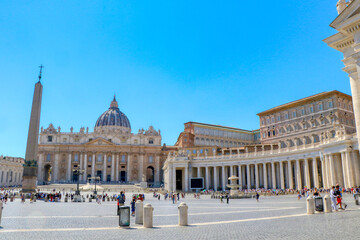 Naklejka premium View of St. Peter's Square in the Vatican City