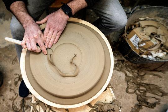 Anonymous ceramist at work 