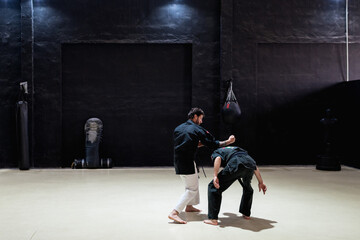 Warriors fighting in spacious club