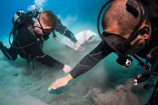 Underwater Clean Up