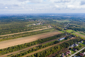 Luftaufnahme von einem Dorf in Polen in der Nähe Czestochowa
