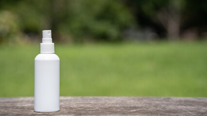 プラスチック製スプレーボトル