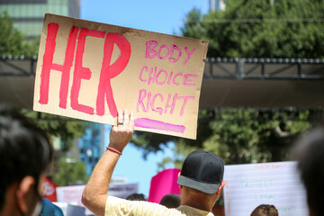 People Protestion Abortion Rights