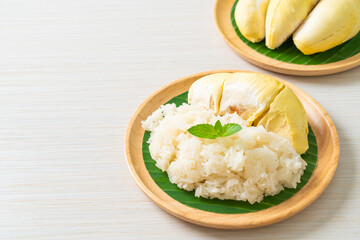 Durian sticky rice on plate