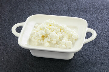 Dietary granulated cottage cheese for breakfast