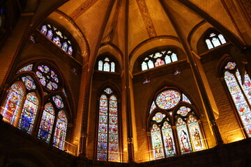 Fototapeta na wymiar La cathédrale Saint Etienne, vue de l'intérieur, ville de Cahors, département du Lot, France