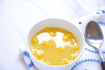 粒々のコーンがたっぷり入ったコーンスープ