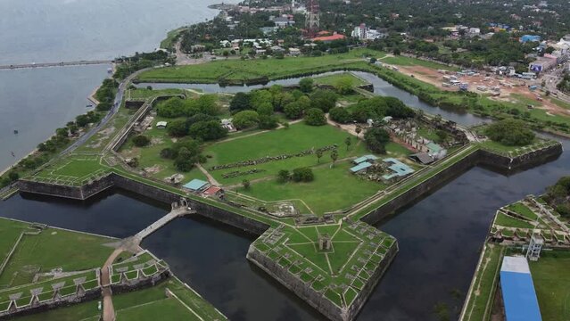 Jaffna, postkolonialny fort na wybrzeżu Sri Lanki.