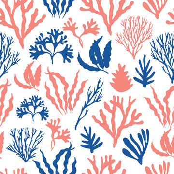 Seamless pattern with marine plants, leaves and seaweed. Hand drawn marine flora in watercolor style. Vector illustration. Surface design.
